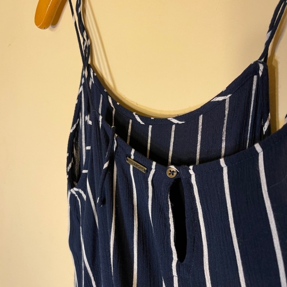 Billabong Navy and White Striped mini Dress - Picture 6 of 9